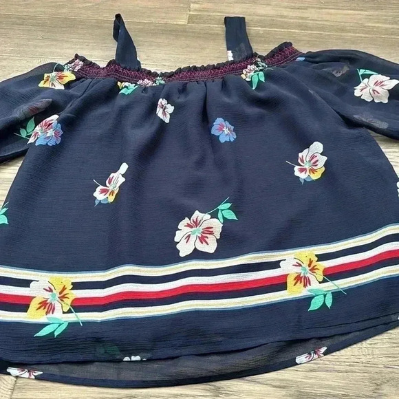 Tommy Hilfiger  | Black off the shoulder floral blouse - Picture 11 of 11